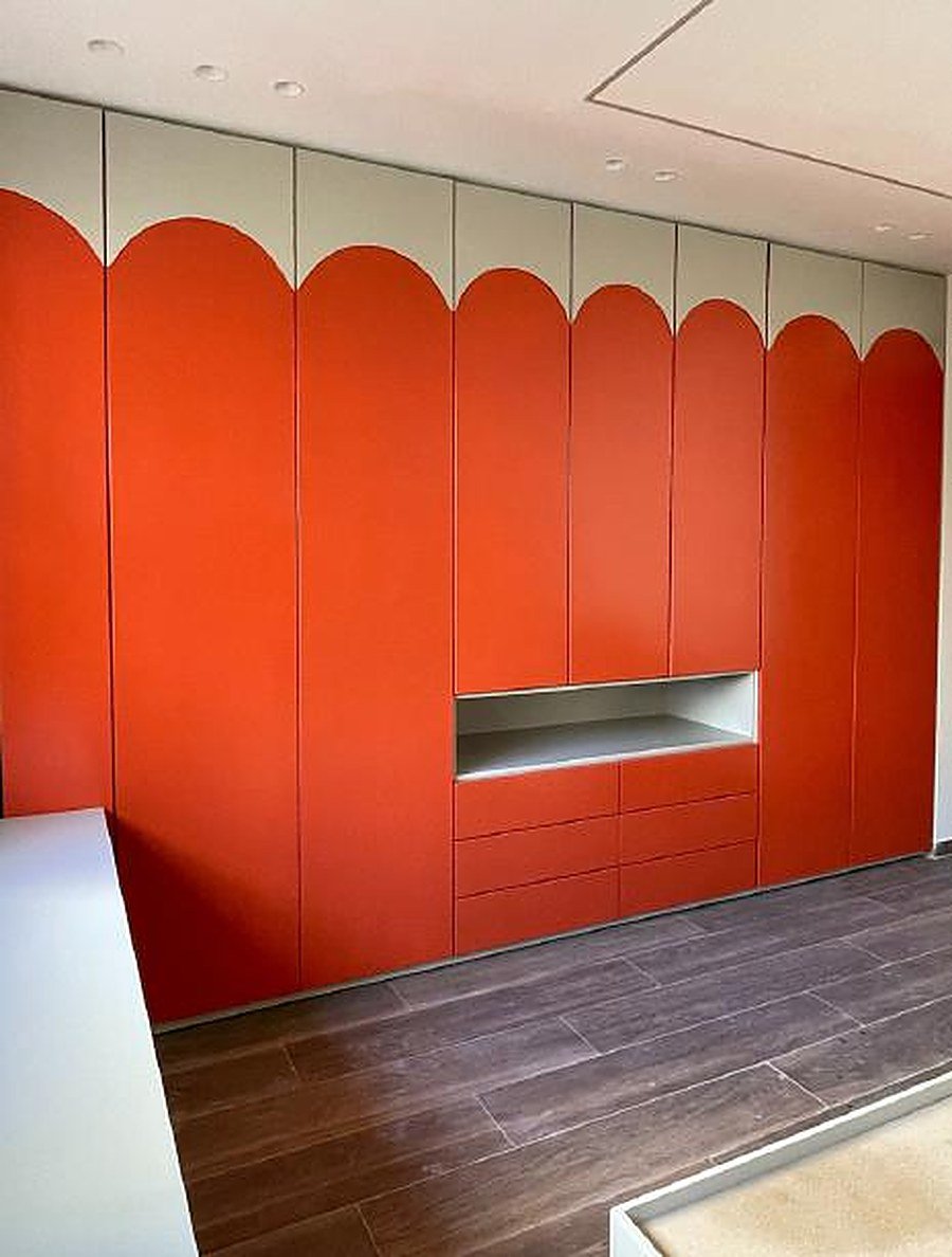 Luxury upholstered headboard bedroom set