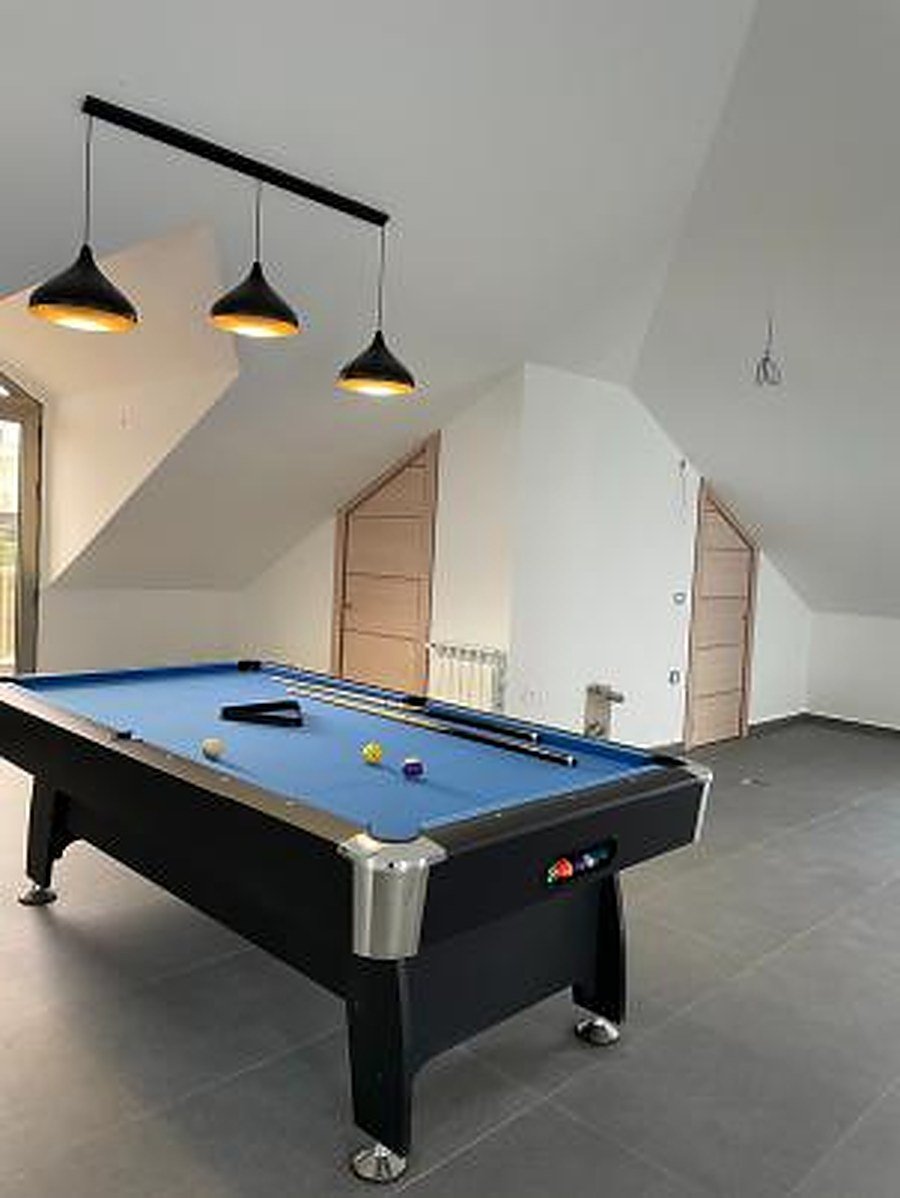 Interior door with walnut centre panel