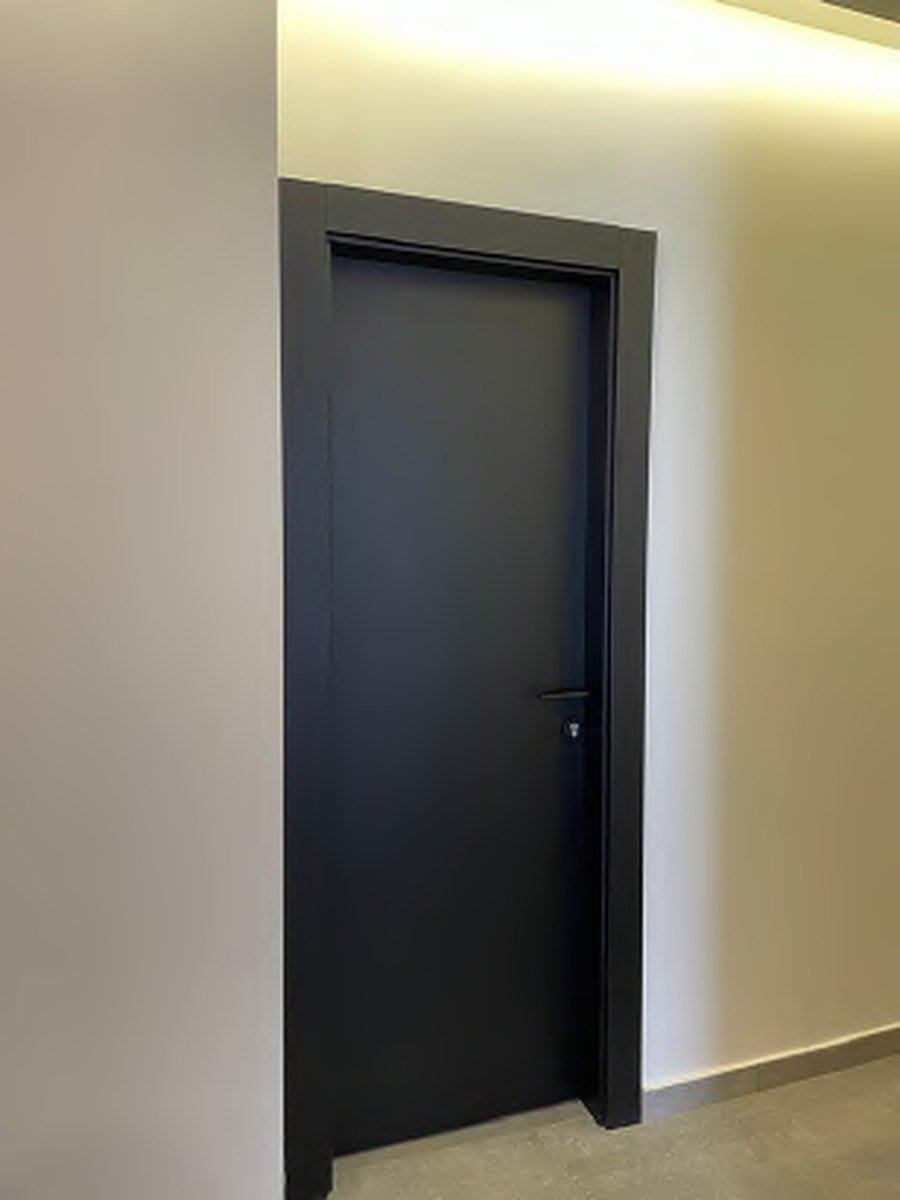 Two-tone wood and walnut interior door